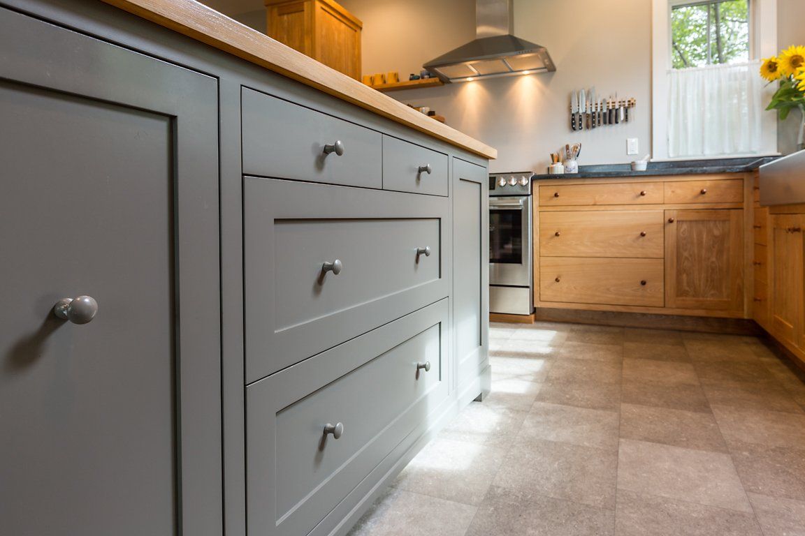 Custom Shaker Style Kitchen