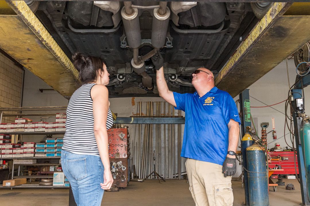 Gary's Muffler Shop interior