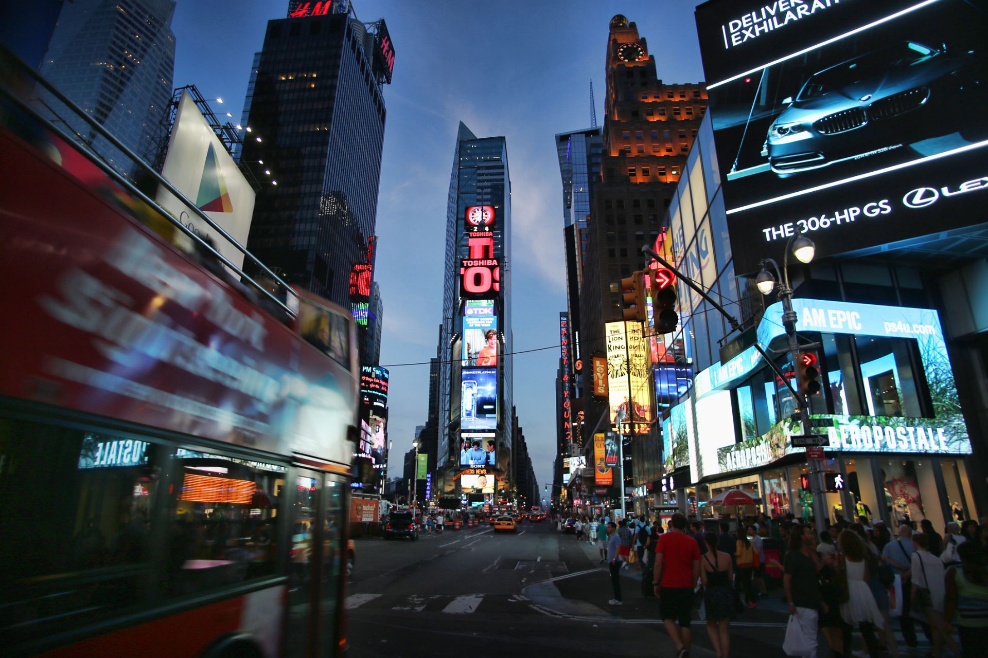 grattaceli con insegne led