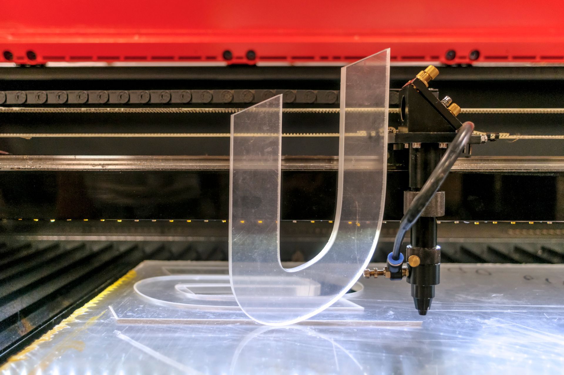 Insegne con lettere in plexiglass