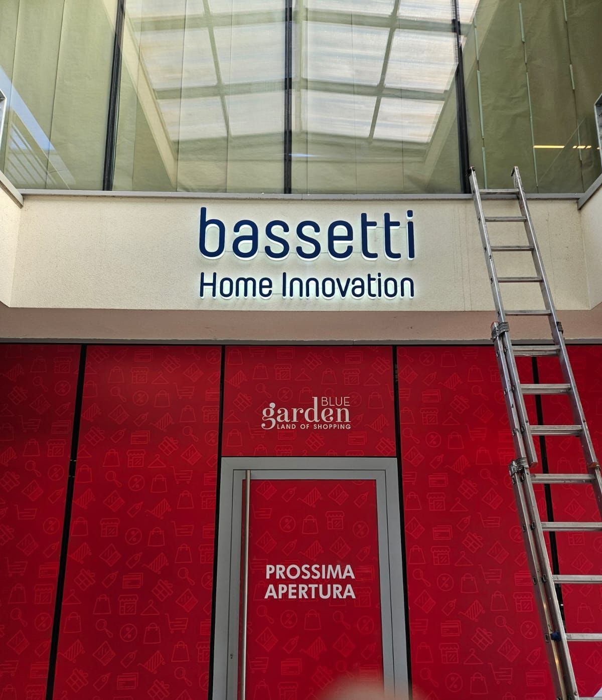 Insegna negozio Bassetti