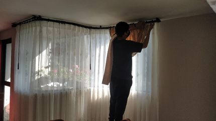 Cortinatasha, instalación