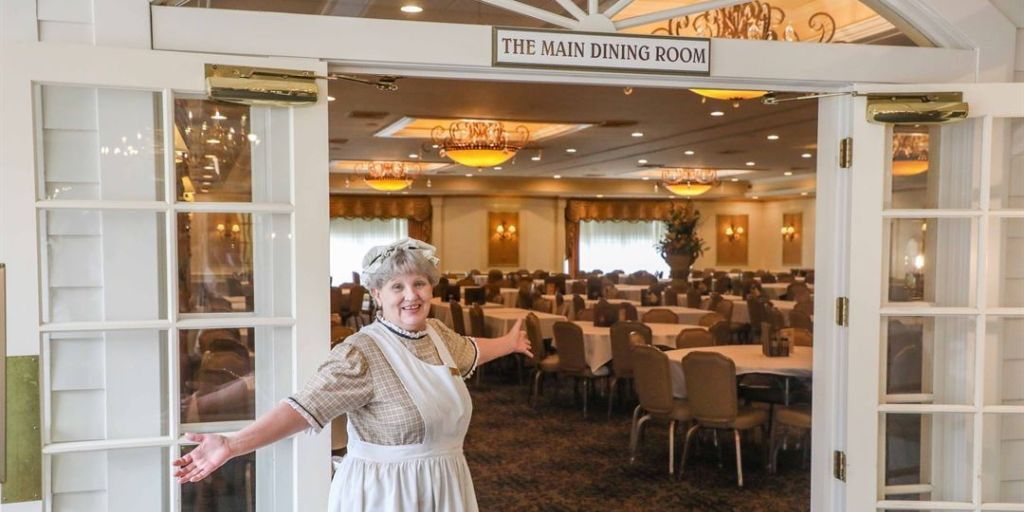 Main Dining Area in Zehnders , Frankenmuth