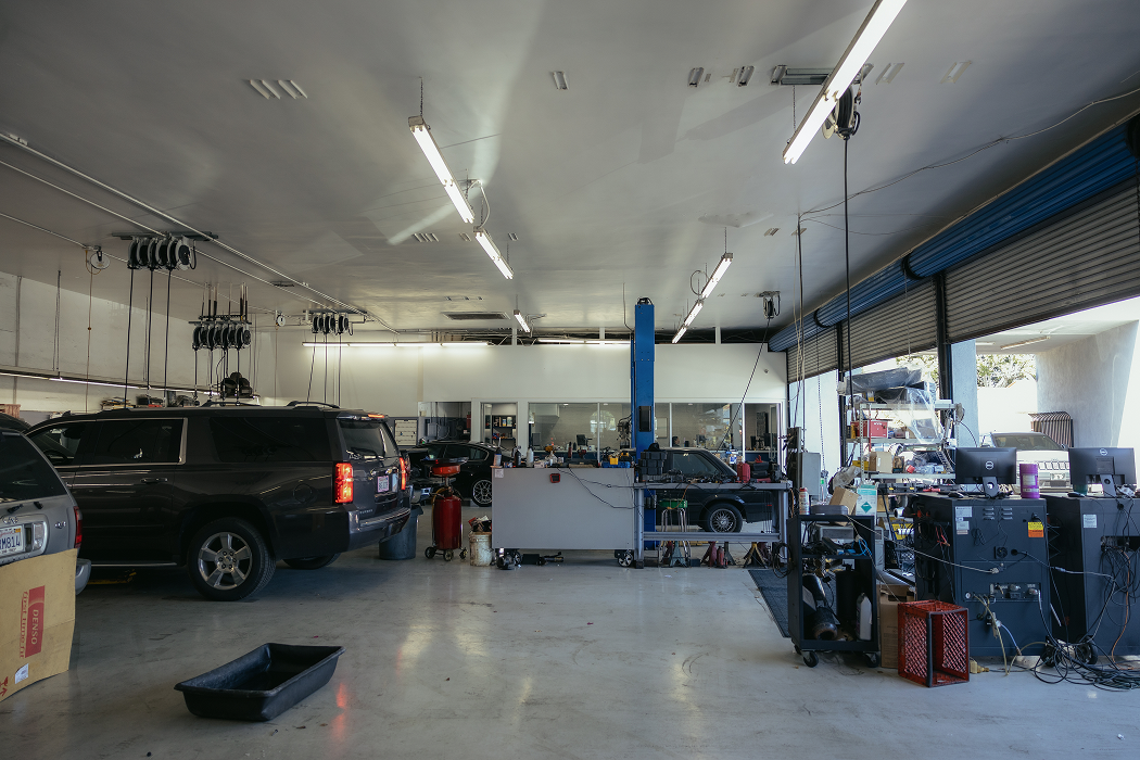 Inside the shop | Larsen Automotive