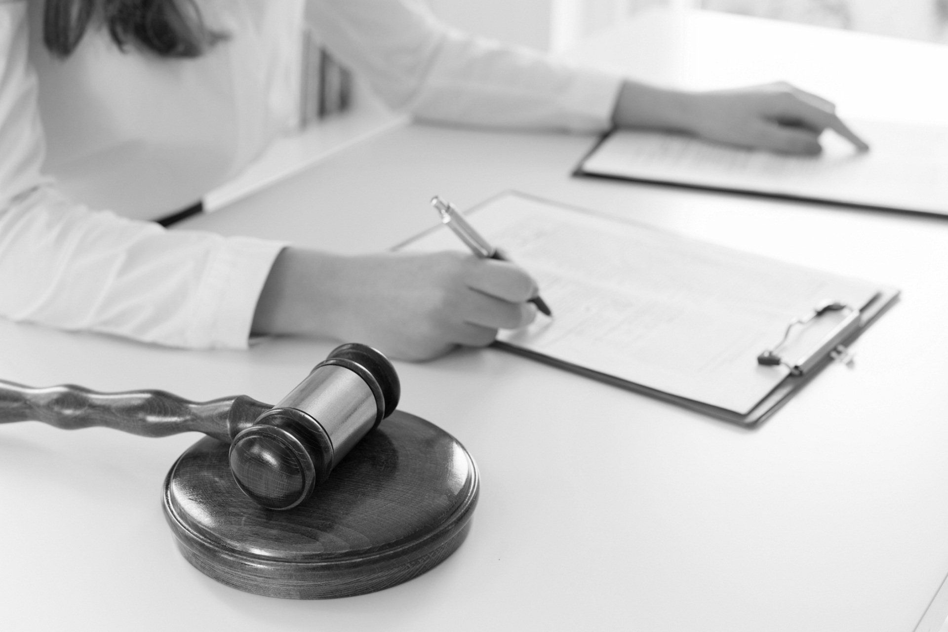 assistenza contrattuale per il diritto immobiliare