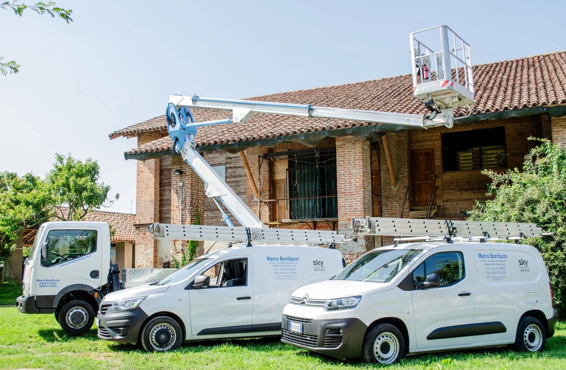 Installazioni e assistenza alla piattaforma satellitare e WIFI di SKY