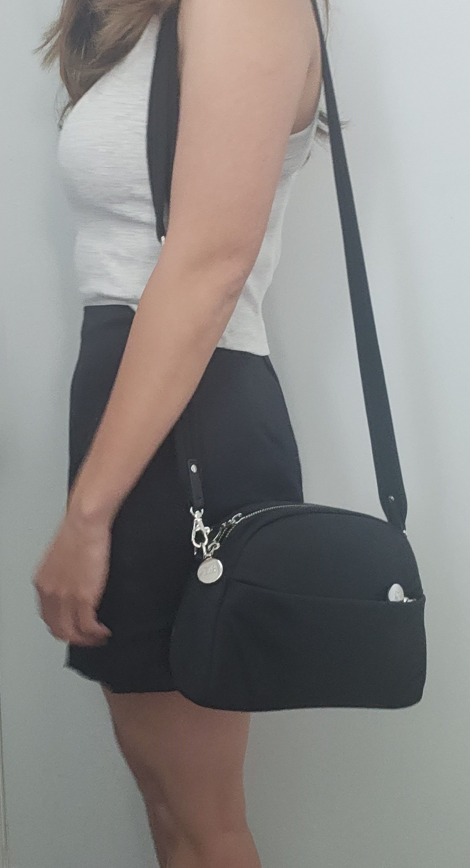 Lo and Sons Nouvelle crossbody review