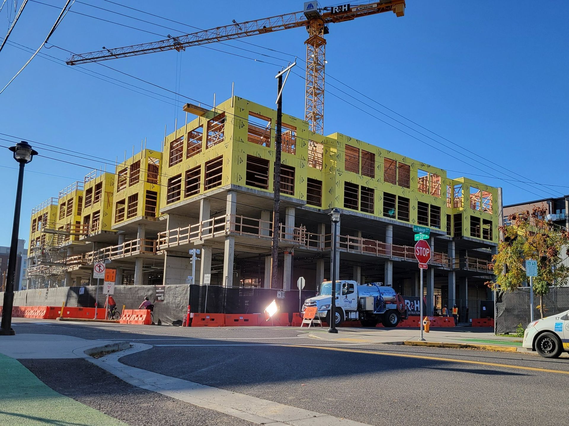 Freewell Apartments