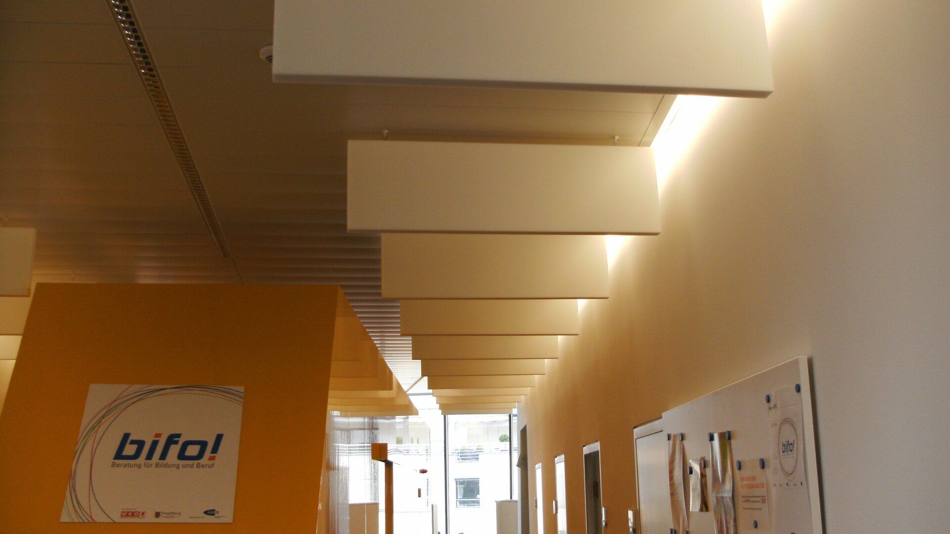 hängendes Akustideckenmodul