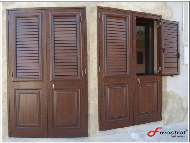 Porta in legno massello