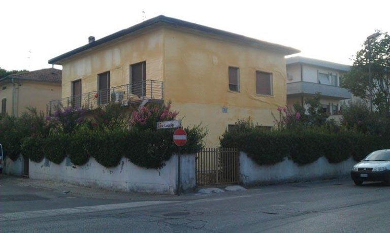 Edificio isolato