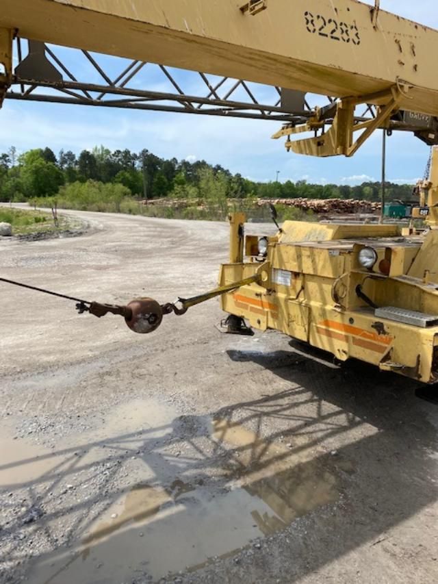 A yellow crane with the number r2285 on it