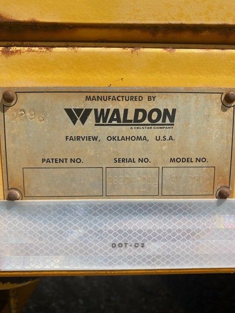 A plaque that says waldon on it