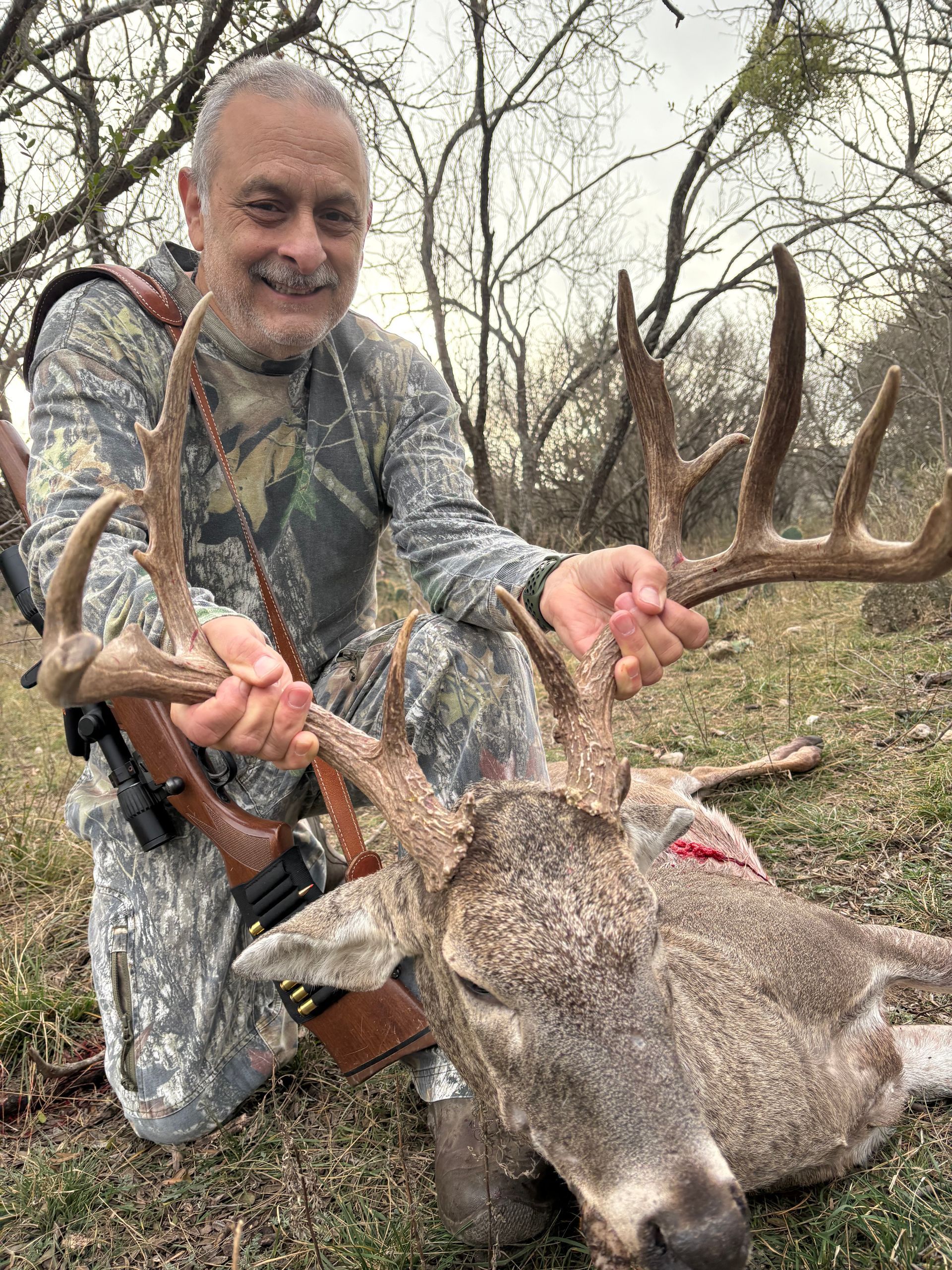 TROPHY WHITETAIL HUNTS