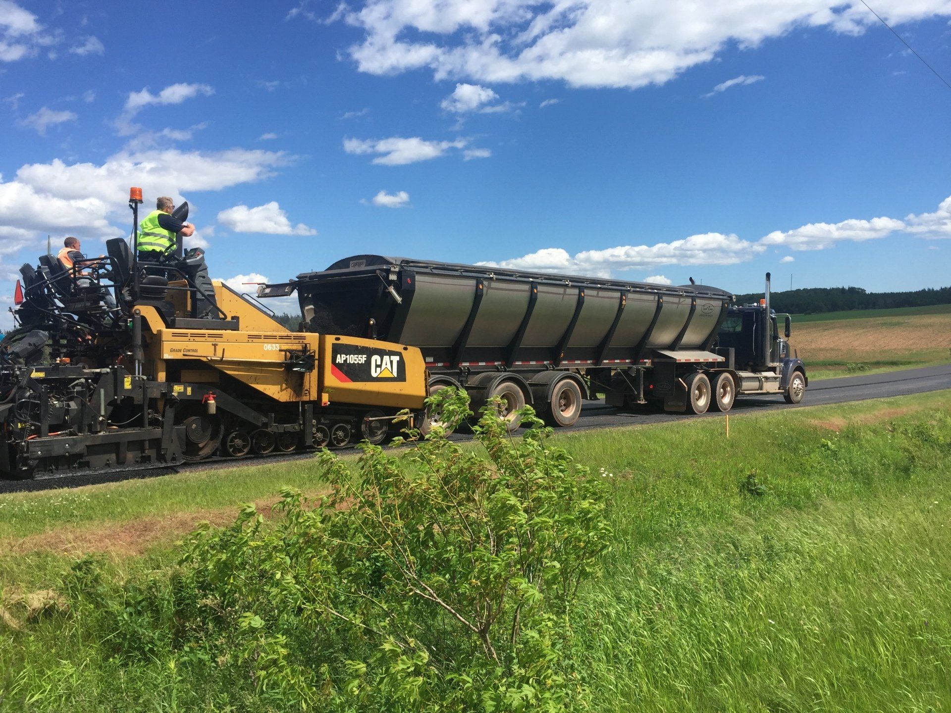 Trout River Industries Live Bottom Trailers