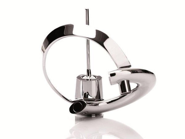 rubinetto in acciaio