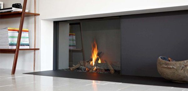 Caminetto a gas chiuso con vetro panoramico