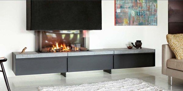 caminetto a gas a tripla facciata con vetro panoramico