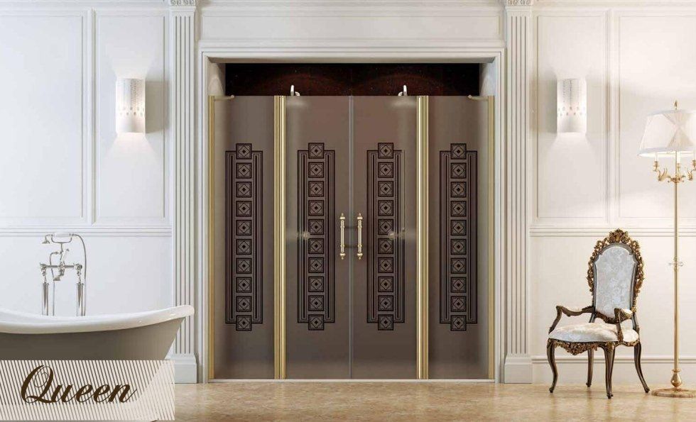 piatto box doccia in pietra a marchio Queen con una poltrona e arredo bagno