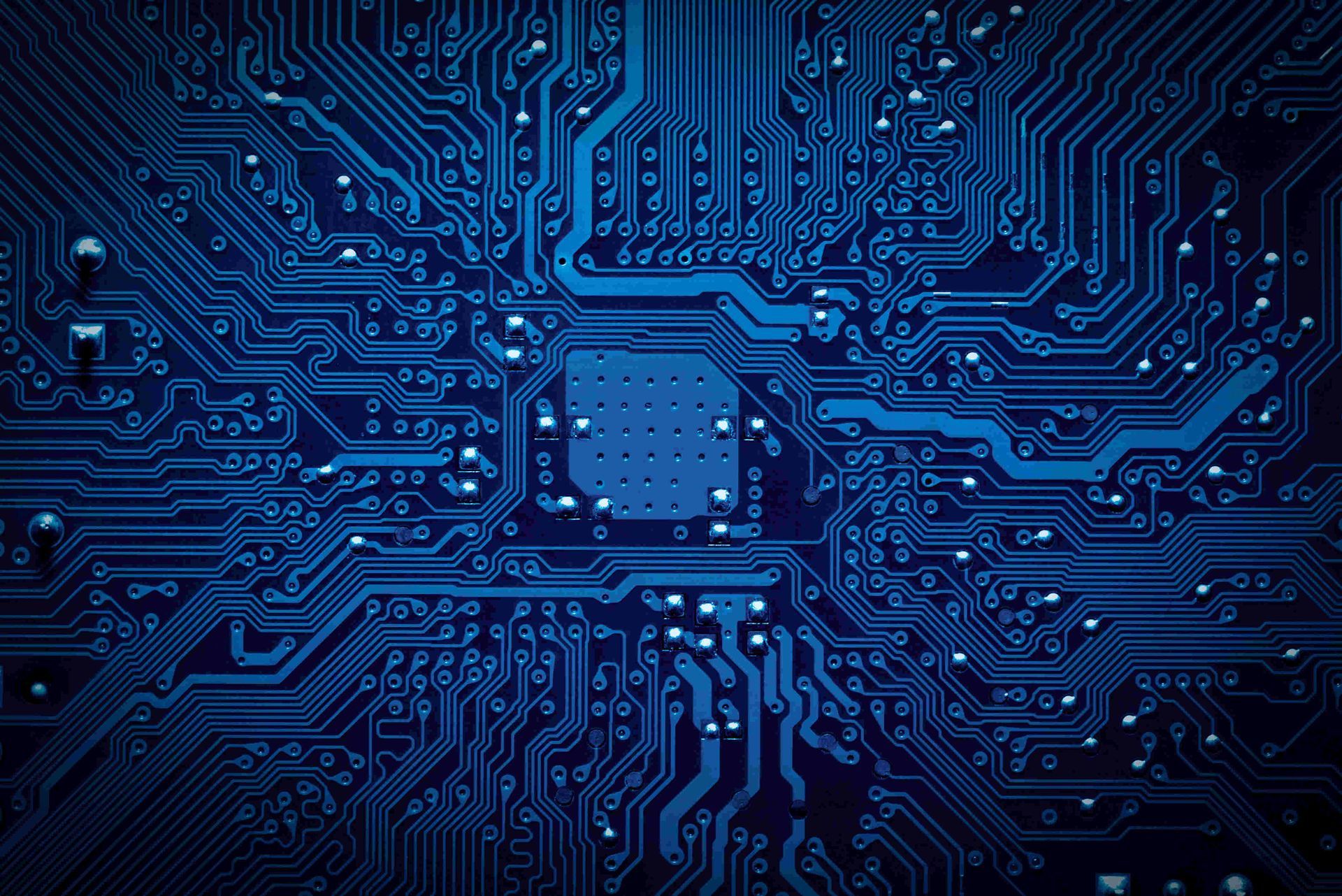 The Evolution of Computer Circuit Boards | M-TEK