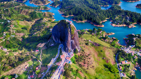 piedra del peñol Guatape
