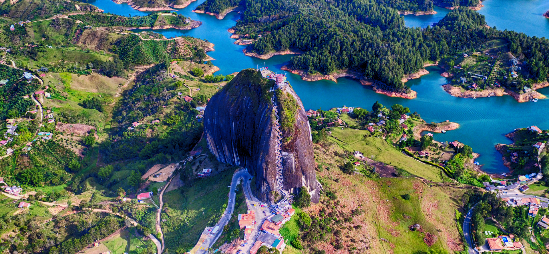 Piedra del peñol y Represa de Guatape