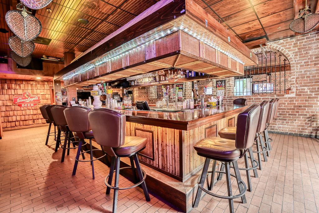 Bar photo 2