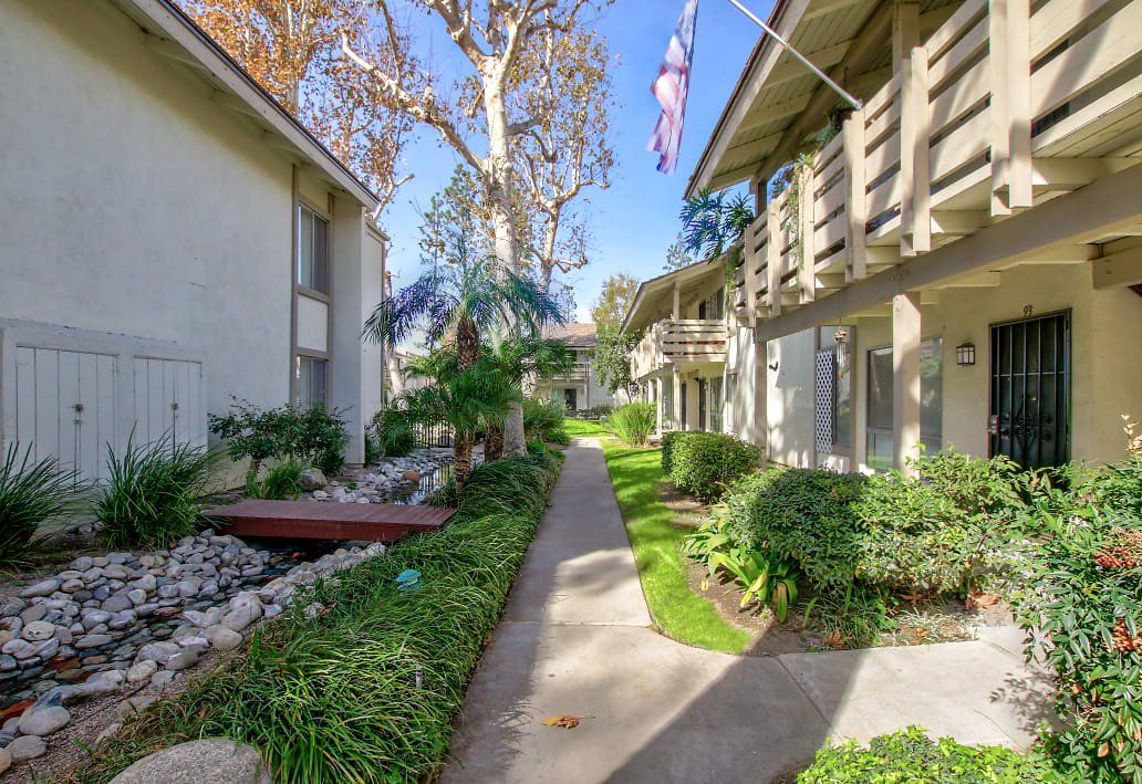 Exterior | Pinewood Apartments