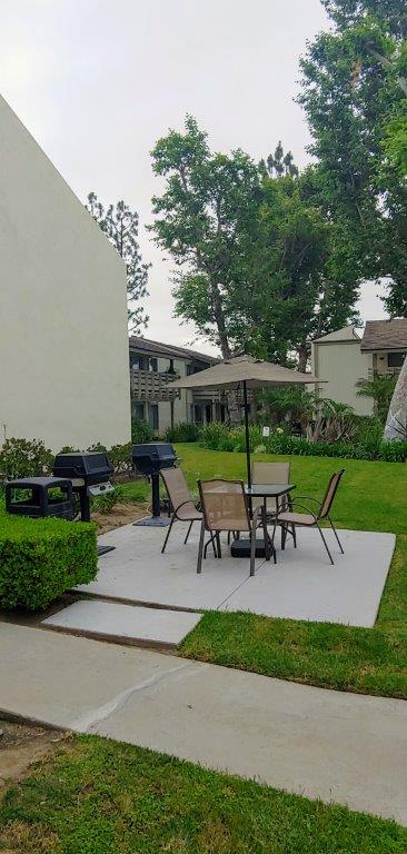 Exterior | Pinewood Apartments