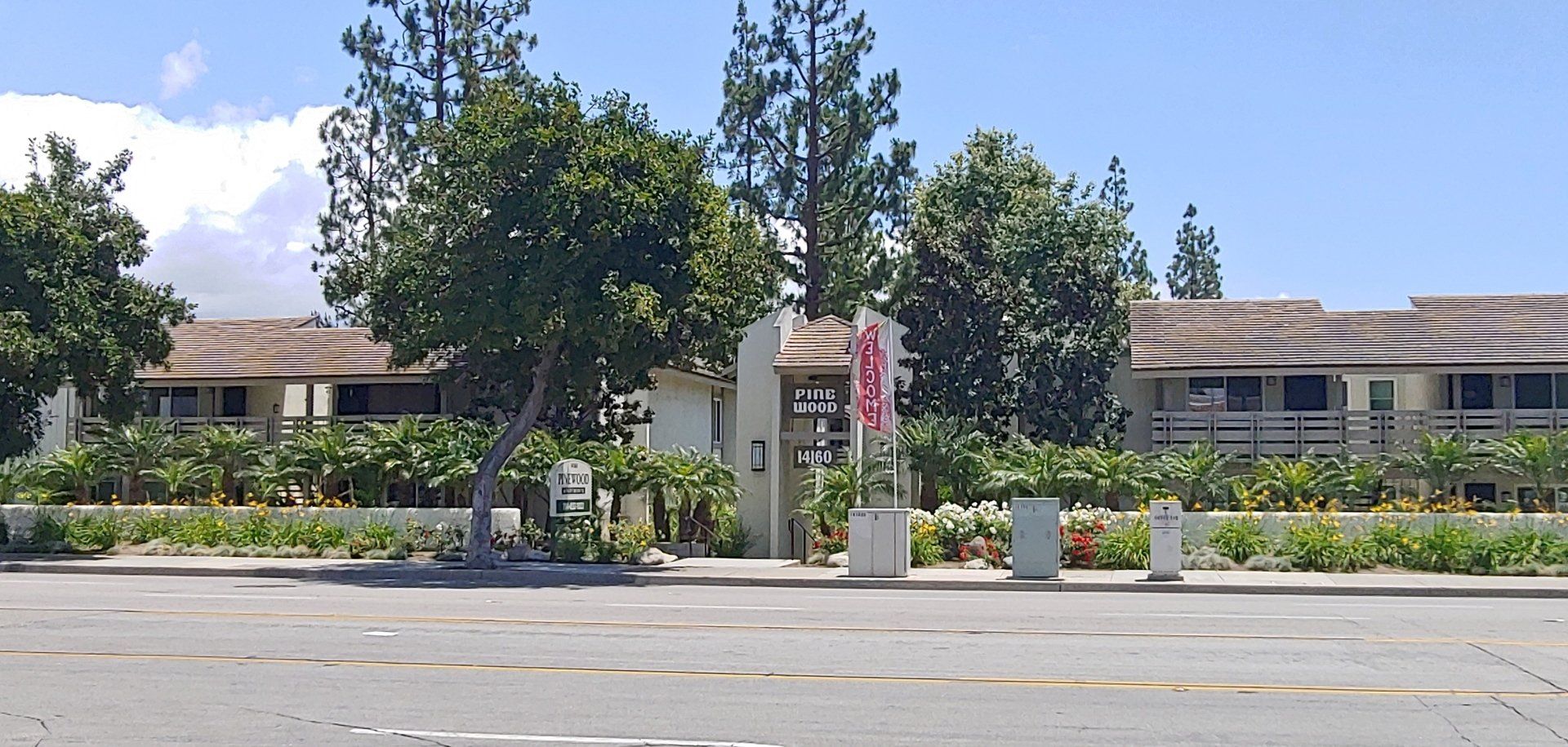 Exterior | Pinewood Apartments