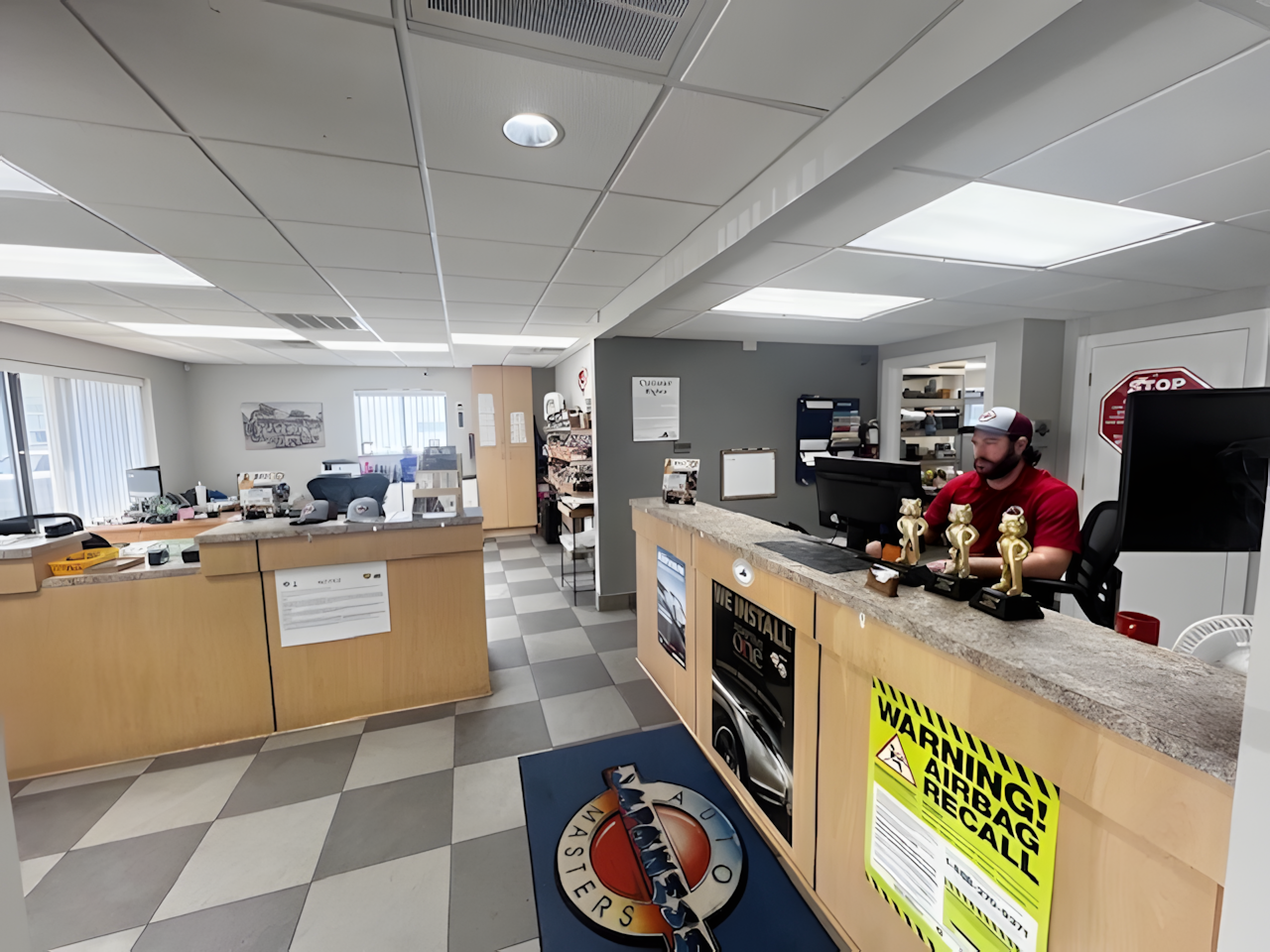 Shop's Reception Area | Japanese Auto Masters