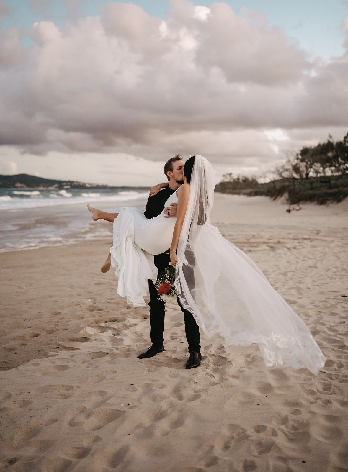 Out of country wedding planning Noosa Beach Noosa Wedding Celebrant