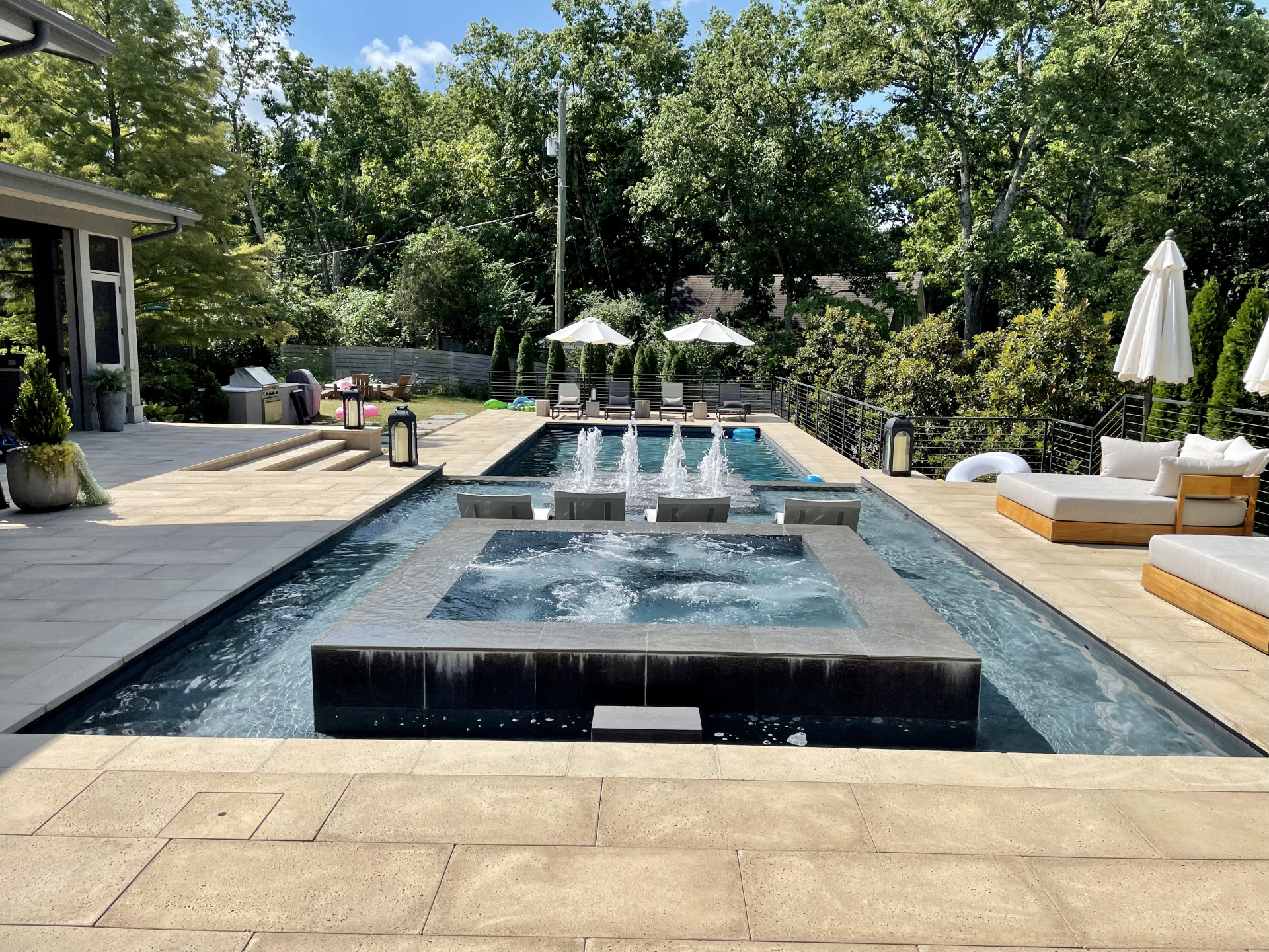 pool house contractor forest hills