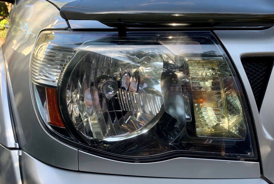 After Image of A Vehicle Headlamp That Has Been Restored Using Acylic Werks, Acylic Polish