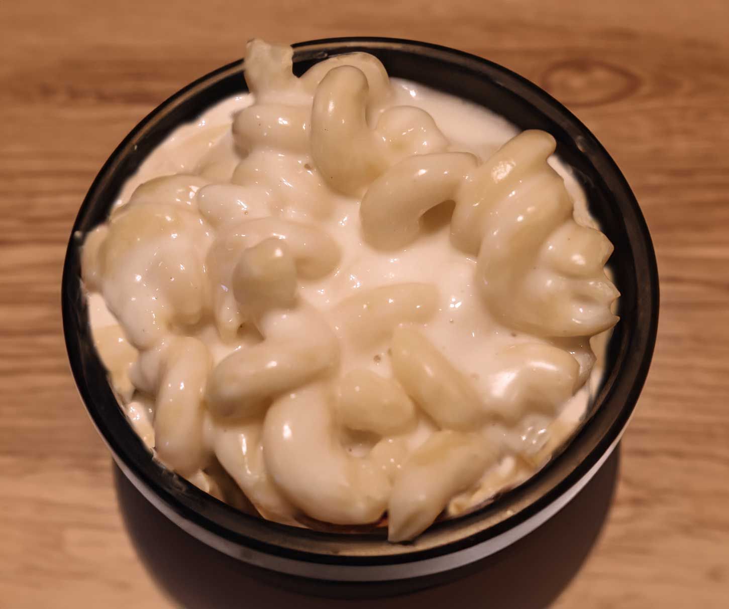 Smokehouse BBQ bowl of macaroni and cheese near Kansas City