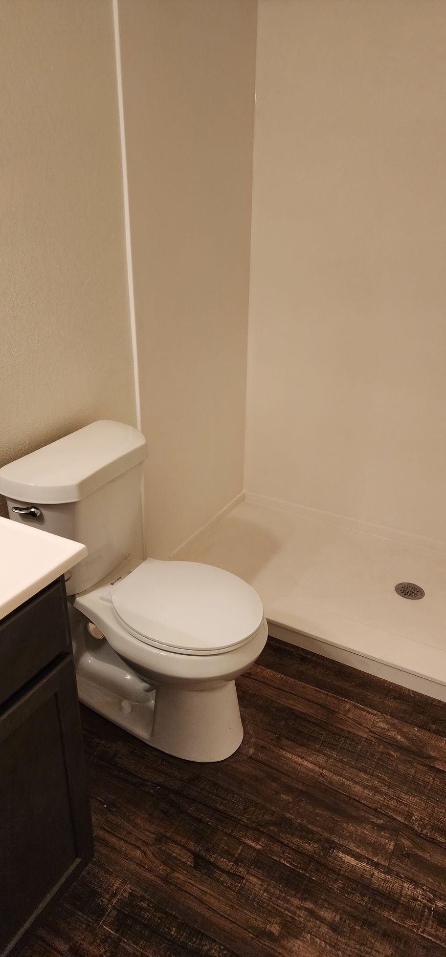 bathroom at baylor plaza