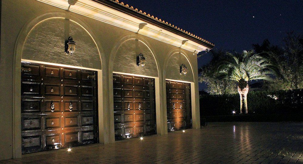 Architectural Lighting by Lampscape Lighting of Miami