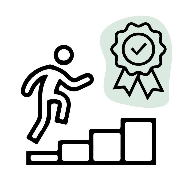 Persona che sale le scale per raggiungere un distintivo con un segno di spunta, simbolo di un traguardo raggiunto.