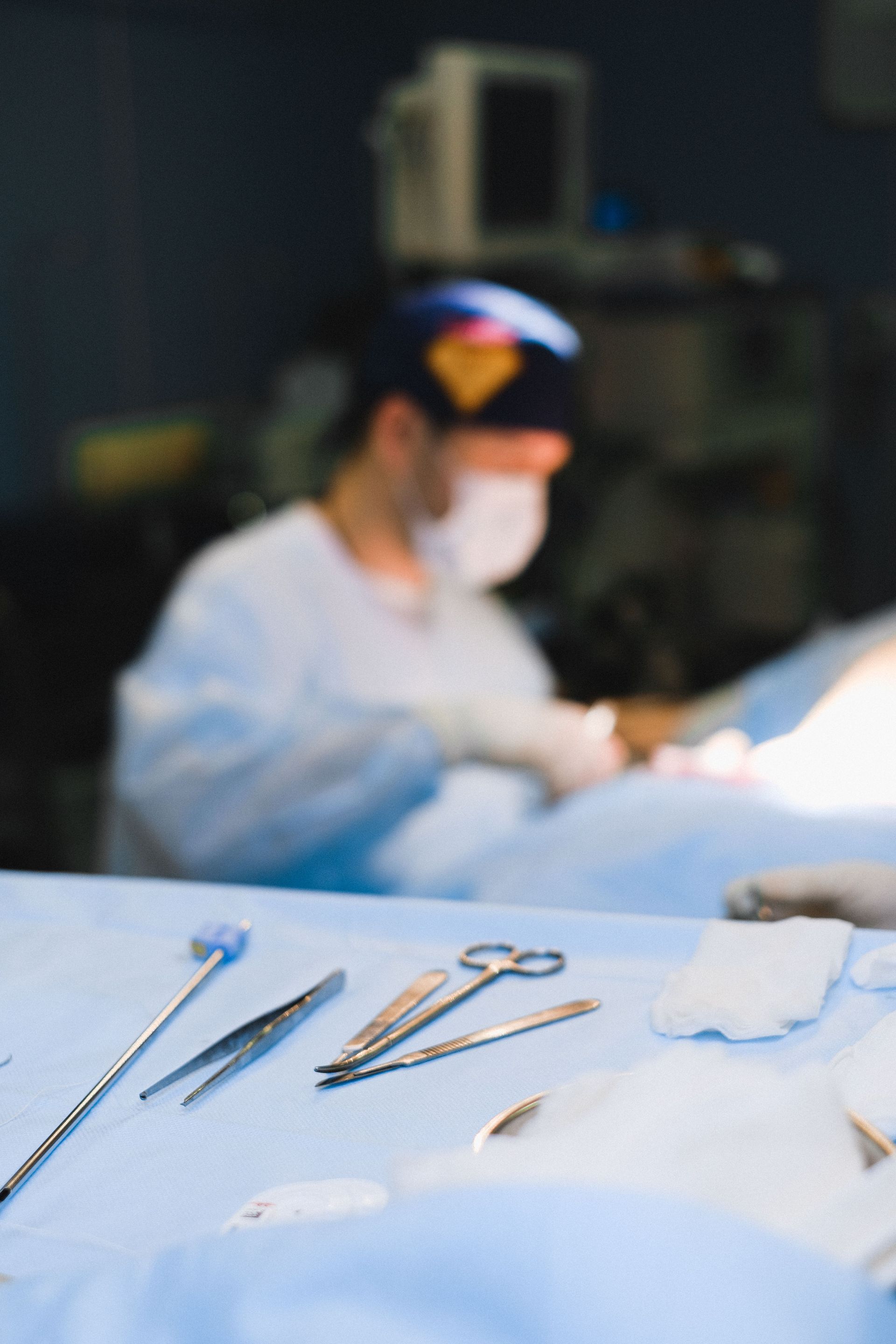 Step-by-step guide to the visiting surgeon program at AlHayat Medical Center Kuwait — inquiry, MOH credentialing, theater scheduling, first case onboarding, ongoing support.