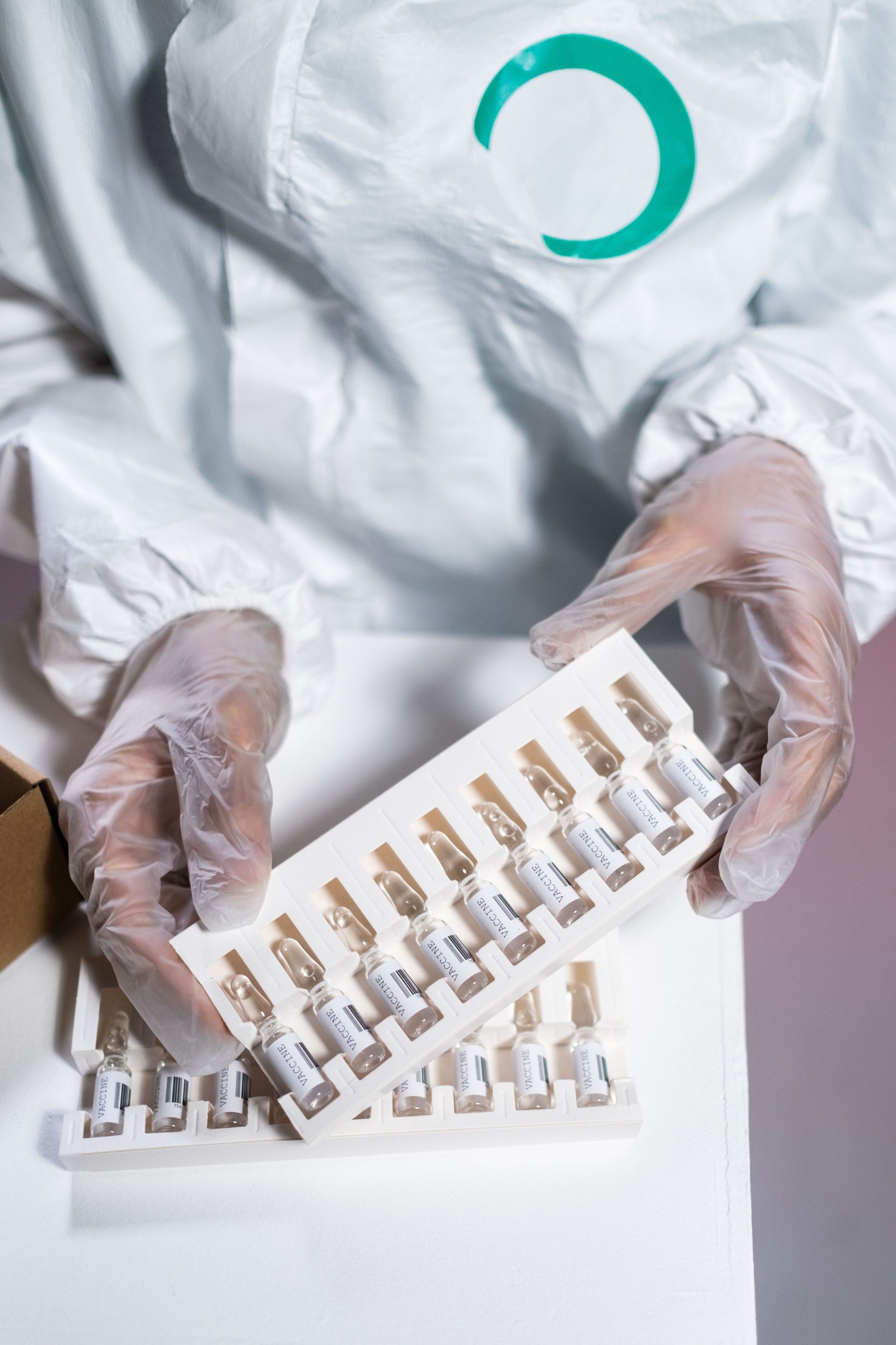 Pharmaceutical representatives can engage with AlHayat Medical Center Kuwait through scheduled, MOH-compliant meetings. Product introductions, clinical education, samples.