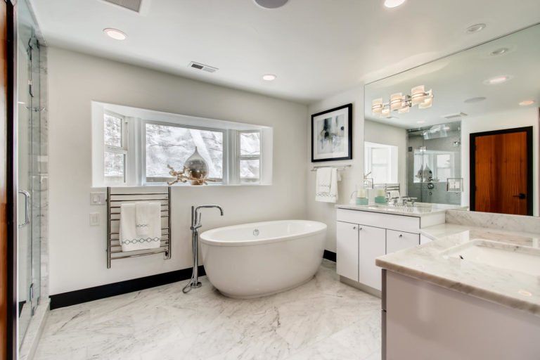 Beautiful Bathroom — Aurora, CO — TNT Glass LLC