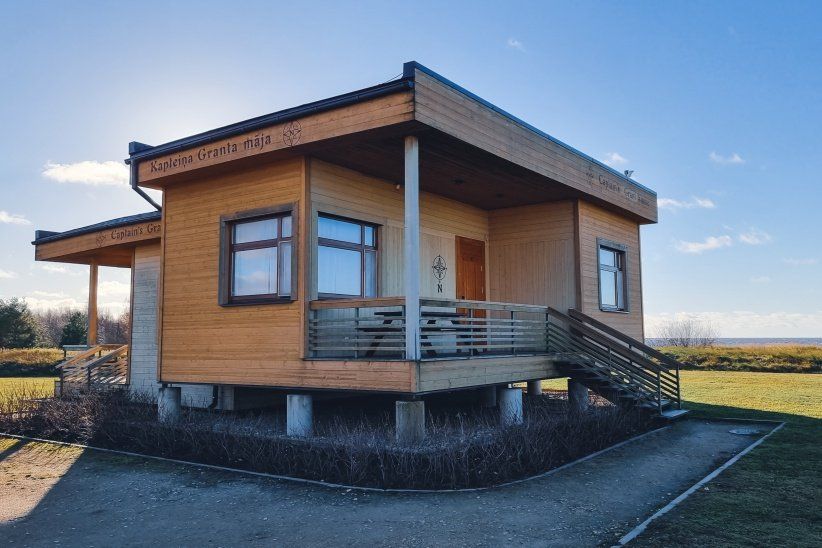 Captain's house with sea view