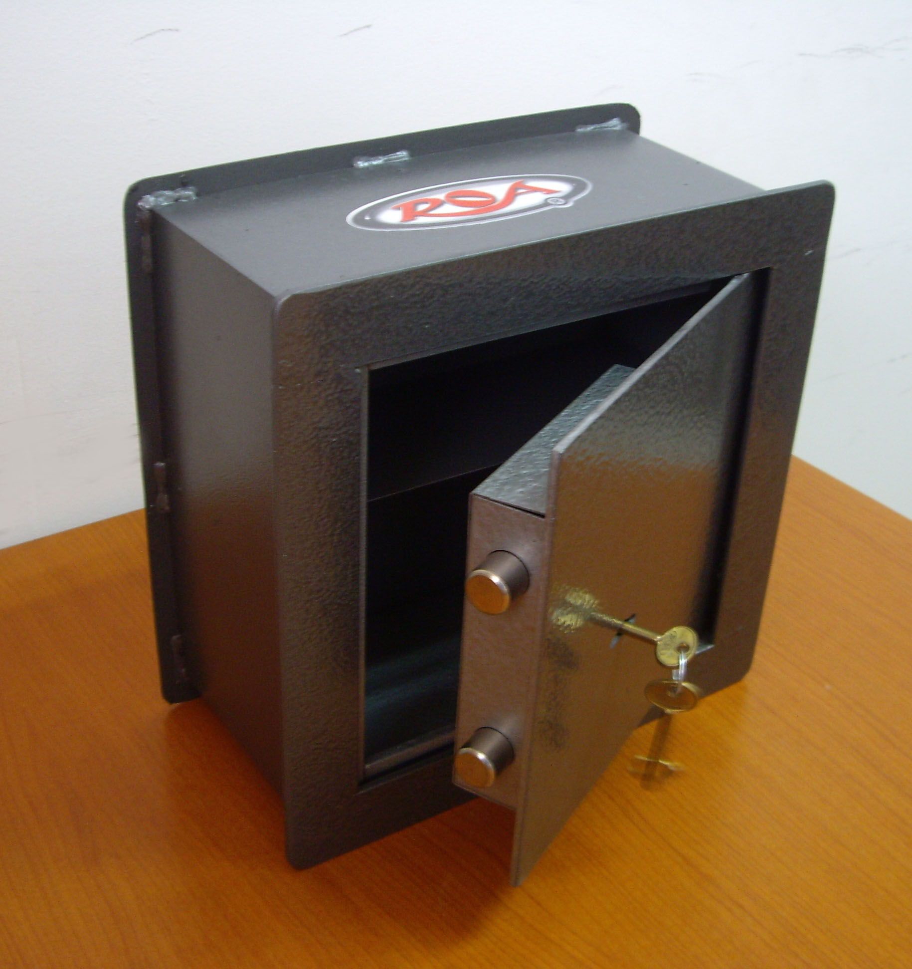 CAJA DE SEGURIDAD PARA EMBUTIR 220X220X157 ROA