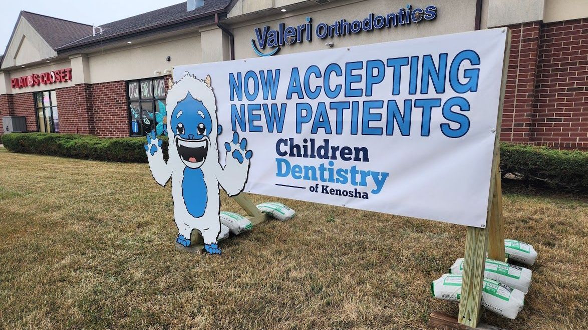 Graphic banners — Kenosha, WI — Creative Designs Custom Sign