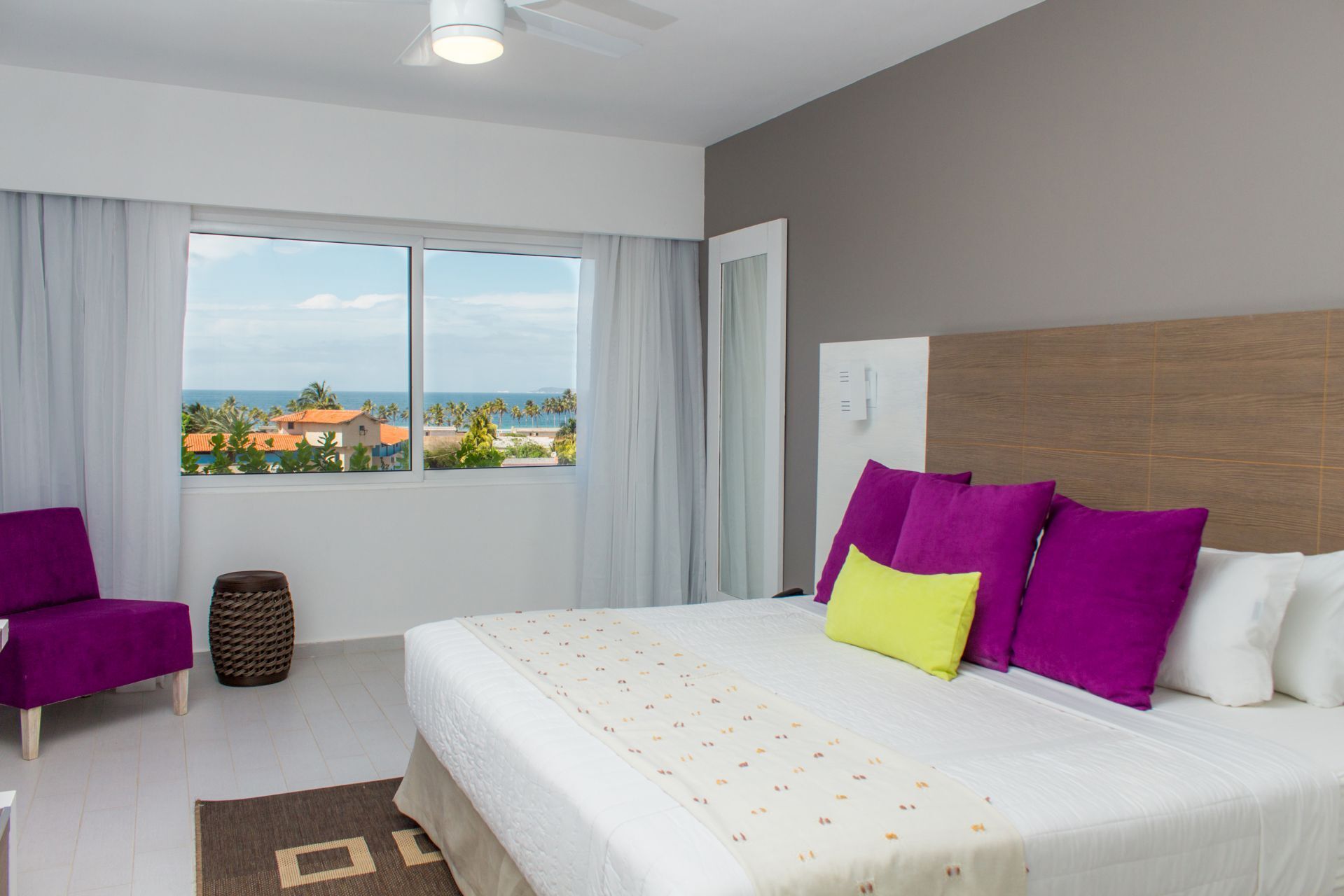 Suite en LD PLUS, Playa El Agua, Isla Margarita. Espaciosa y con vistas al mar. Confort y elegancia.