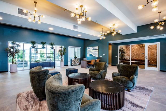 Apartments with Pool, Gym, Dog Park, Pickleball | Amenities
