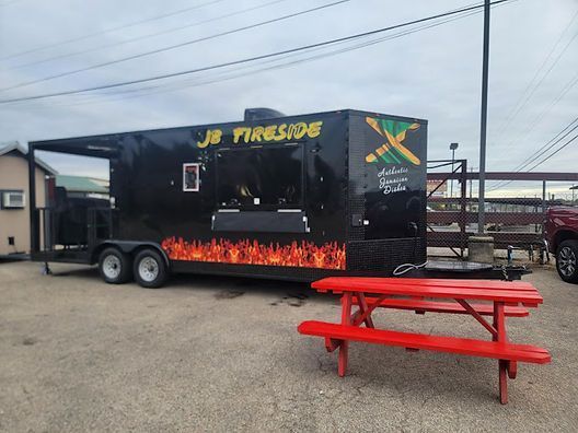 Black food truck, 