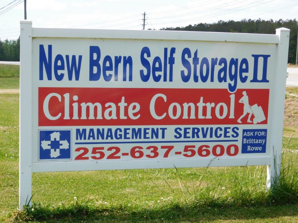 New Bern Self Stroage II Sign