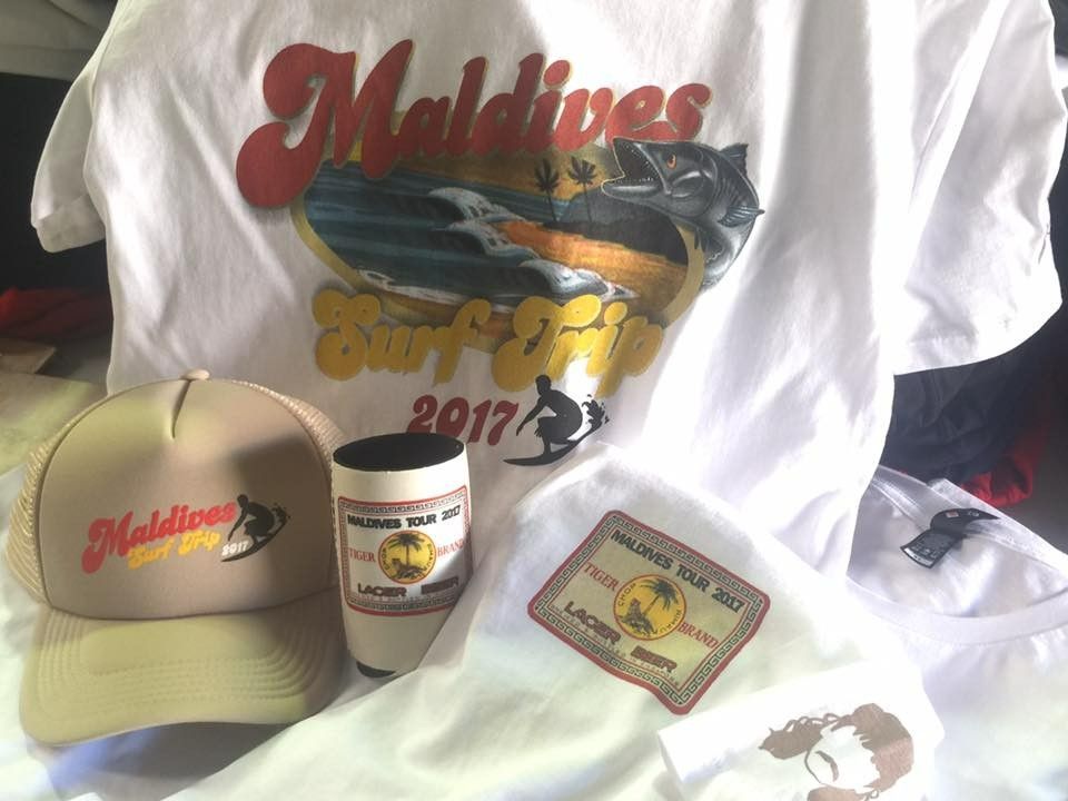 A T-shirt That Says Maldives on It — Fab Art in Forster, NSW