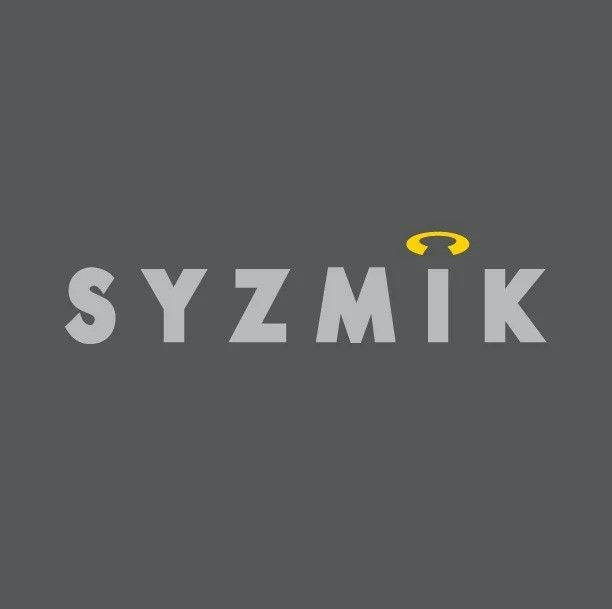 Syzmik — Fab Art in Wallabi Point, NSW